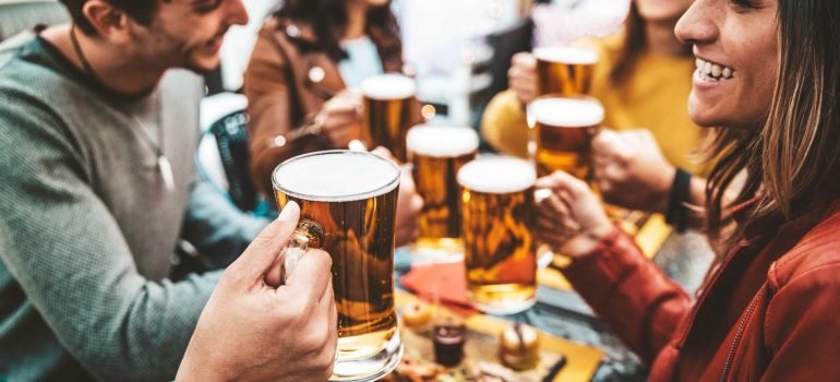 How to run a successful happy hour?