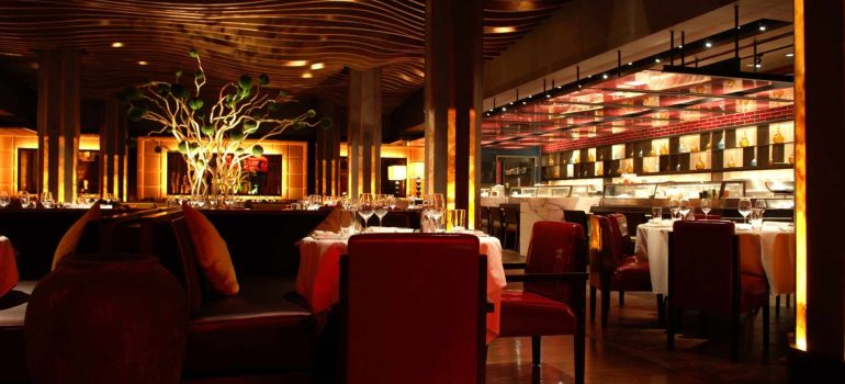 What are the key KPIs to track in a restaurant business?