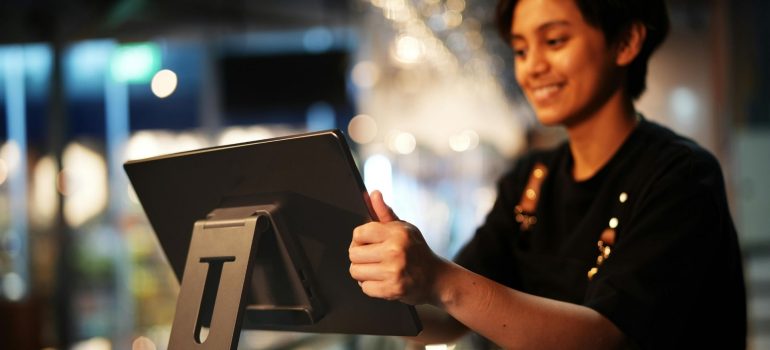 How Menu Management Tools Streamline Restaurant Operations