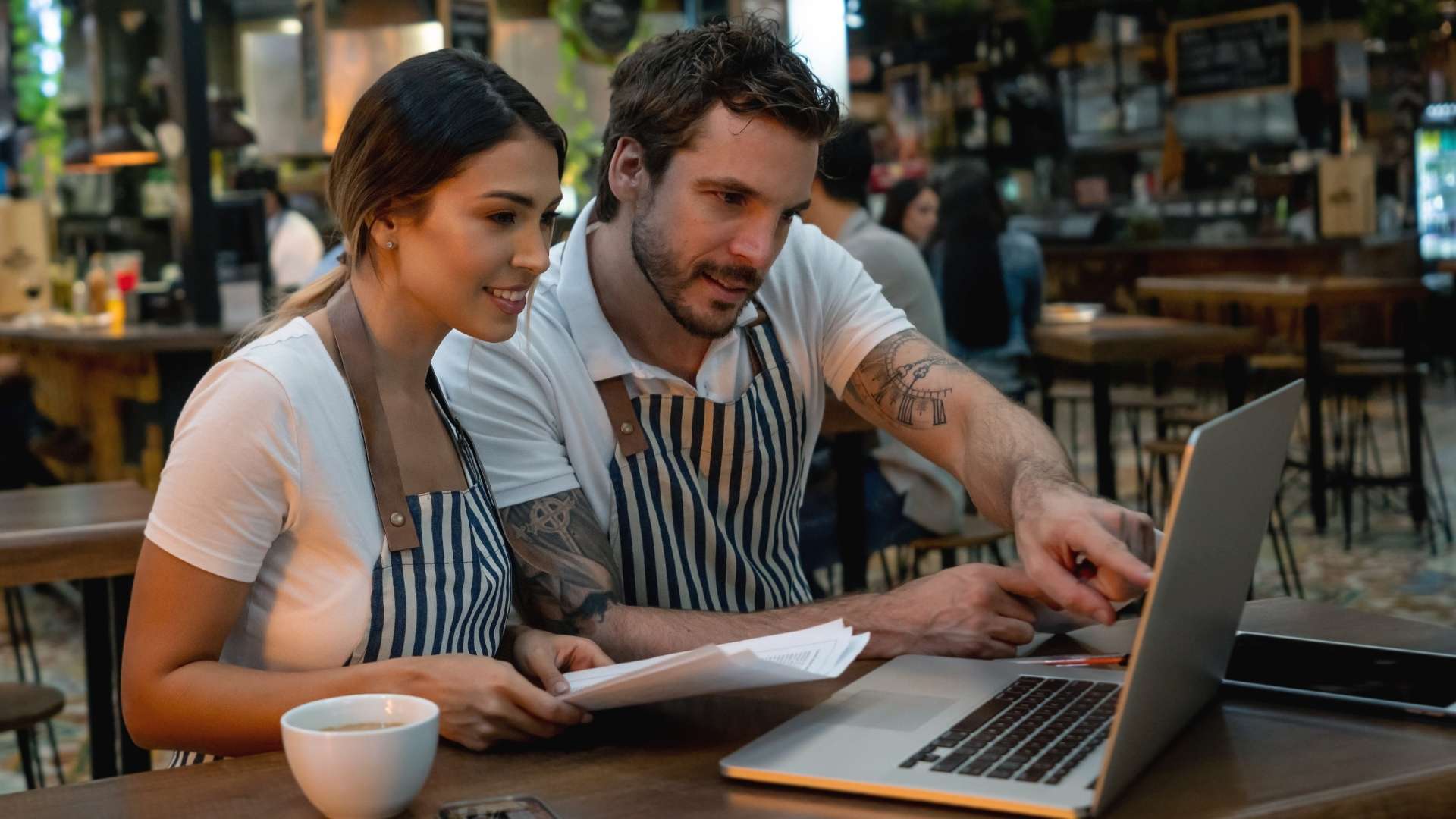 What’s the Best Way to Respond to Customer Reviews?